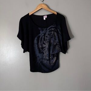 Dolled  up knit tiger Tshirt